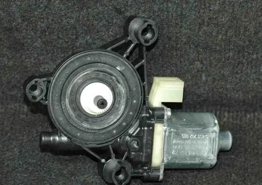 Audi A3 S3 8V Rear door window regulator motor 5Q0959802