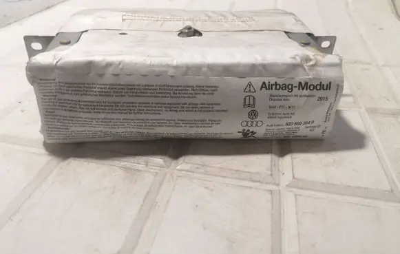 Audi A2 Passenger airbag 8Z0880204B