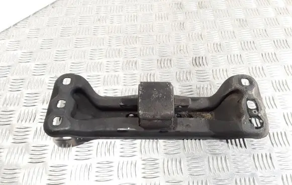 Mercedes-Benz E W211 Gearbox mounting bracket