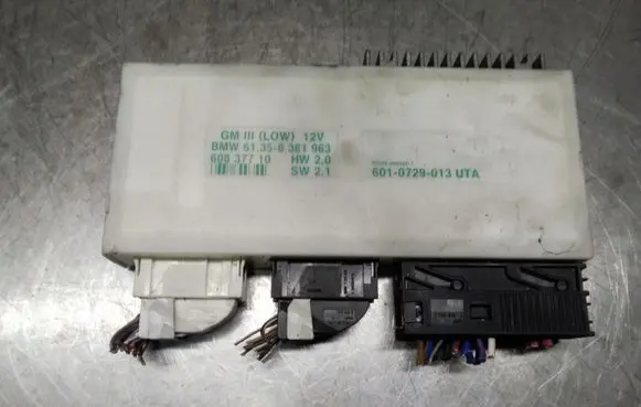 BMW 5 E39 Comfort/convenience module 61358381963 6010729013UTA