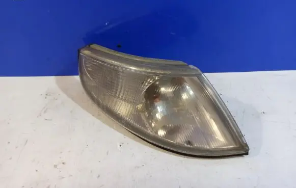 Saab 95 - 96 Front indicator light 4912523