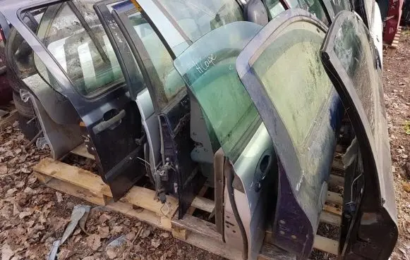 Rear door