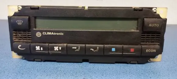 Volkswagen Golf IV Climate control unit 5HB00761700