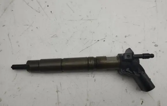 Mercedes-Benz ML W164 Fuel injector A6420700587 0445115027