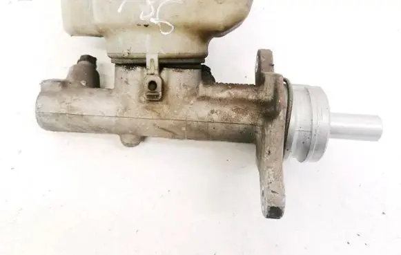 Seat Leon (1P) Master brake cylinder 