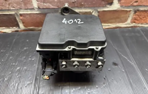 Mercedes-Benz Sprinter W906 ABS Pump A0074314012 0265251371
