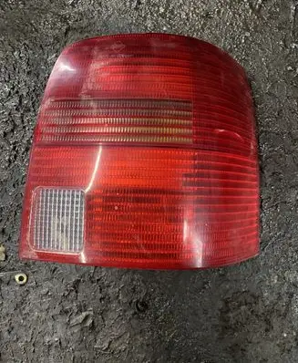 Volkswagen PASSAT B5 Rear/tail lights