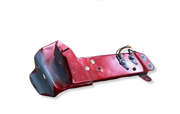 Mazda CX-3 Fender mounting bracket 