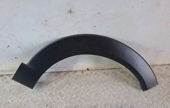 Mazda CX-30 Front arch trim DFR551W21