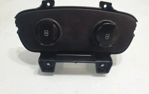 Hyundai Santa Fe USB socket connector 96125S1500