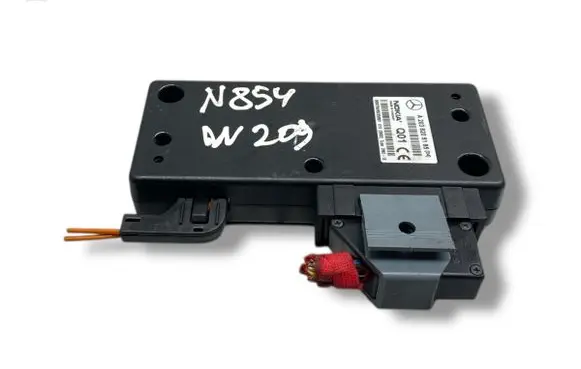 Mercedes-Benz CLK A209 C209 Phone control unit/module A2038205185
