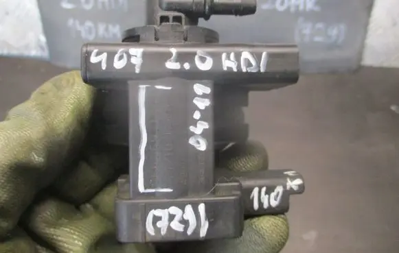 Peugeot 407 Valve vacuum 