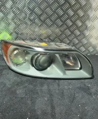 Volvo S40 Headlight/headlamp 30678917