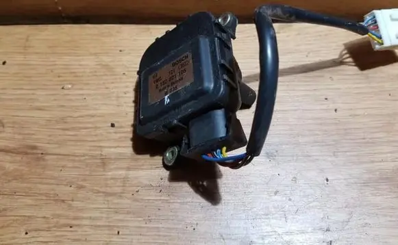 Lancia Kappa Air flap motor/actuator 0132801105