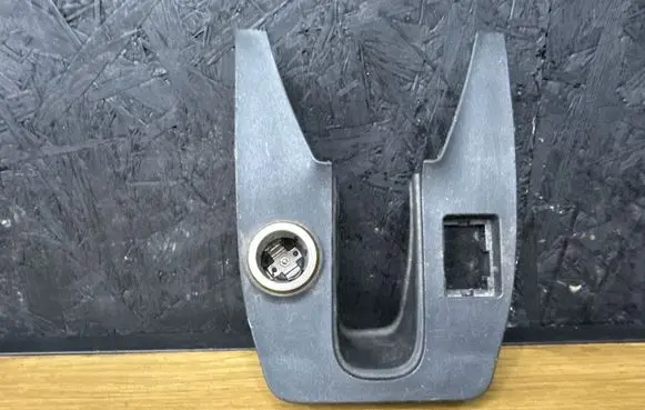 Toyota Auris 150 Handbrake trim 5891702120