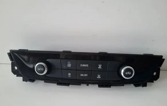 Opel Insignia B Climate control unit 39113537