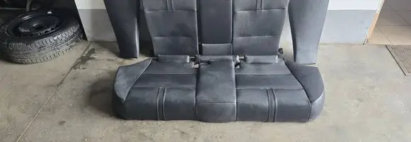 BMW X3 E83 Second row seats