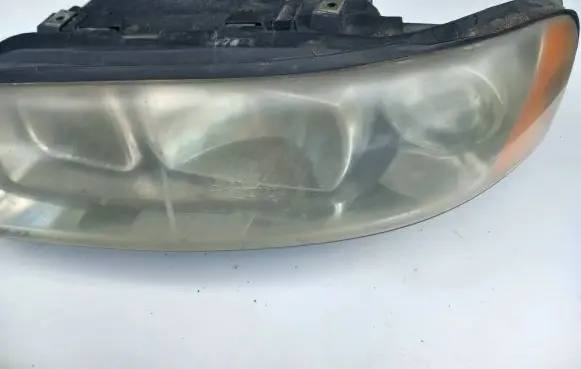 Volvo V70 Headlight/headlamp 30698835 0900267