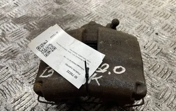 Volkswagen PASSAT B7 Front brake caliper