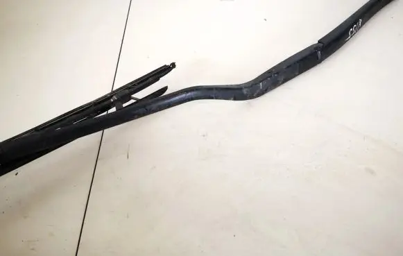 Peugeot 607 Front wiper blade arm