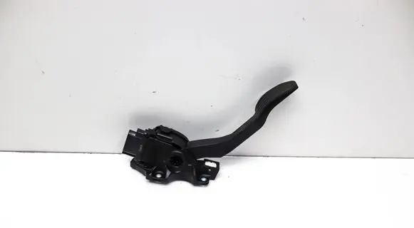 Volvo S60 Accelerator throttle pedal P31358693