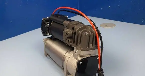 Mercedes-Benz E W212 Air suspension compressor/pump A2123200104 A2123200404 2123200104