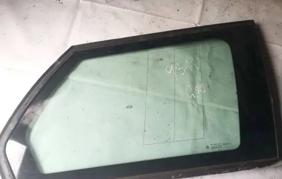 Citroen C4 Grand Picasso Rear side window as2
