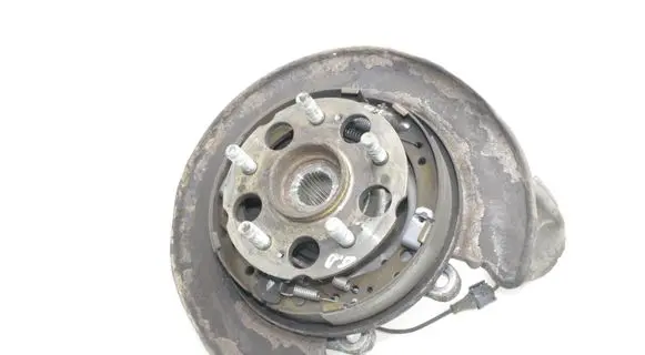 Honda CR-V Rear wheel hub
