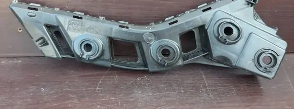Volkswagen Touran III Rear bumper mounting bracket 5TA807394