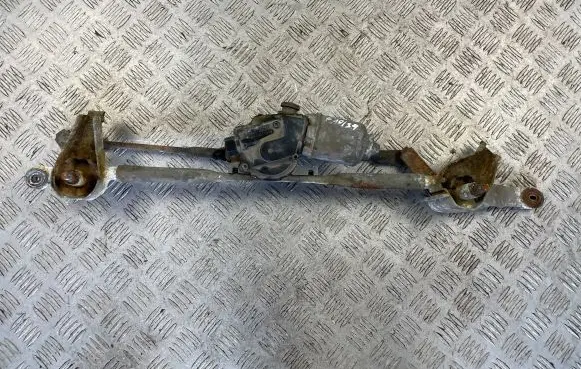 Subaru Forester SH Front wiper linkage and motor