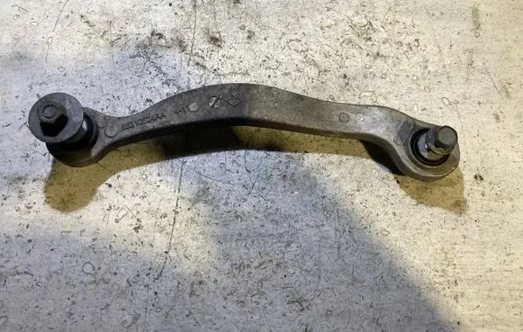 Dodge Challenger Rear upper control arm/wishbone 68210524AA