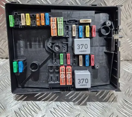 Seat Leon (1P) Fuse module 1k0937125 017181281 8f210109