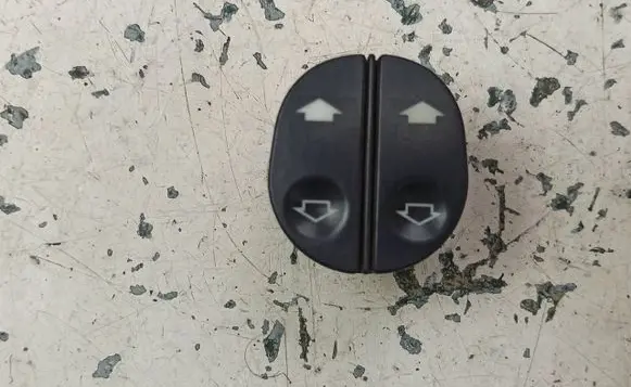 Ford Fusion Quarter vent window switch 