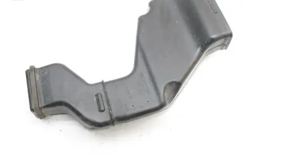 BMW i3 Air intake duct part 9309550