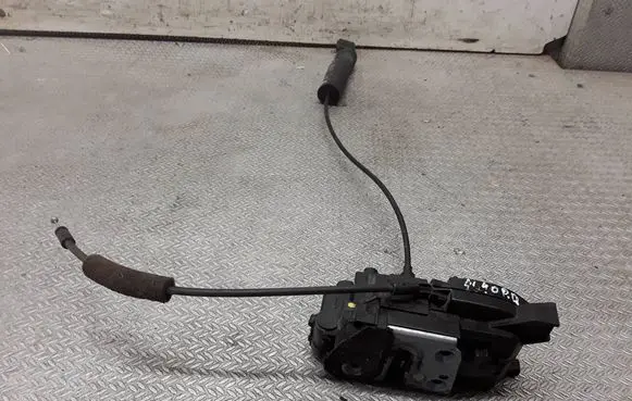 Renault Scenic III - Grand scenic III Front door lock 