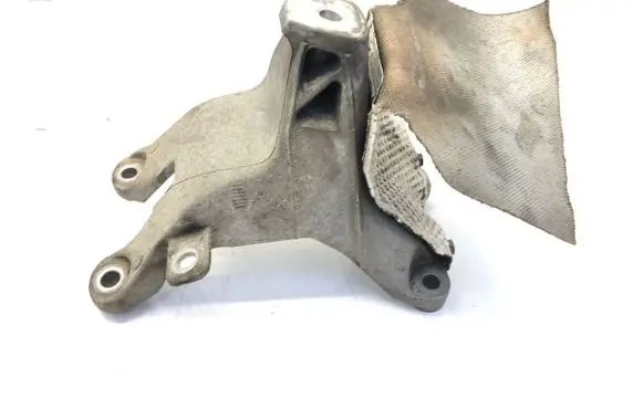 Audi A4 S4 B8 8K Engine mount bracket 8K0199388E RA7PT AI995W7