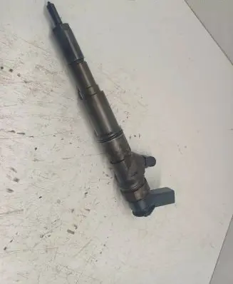 BMW 5 E60 E61 Fuel injector 0445110212 7794652