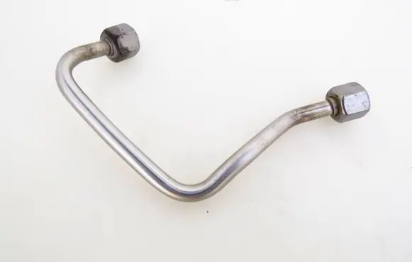 Volvo V40 Fuel injector supply line/pipe BM5G9D354DB