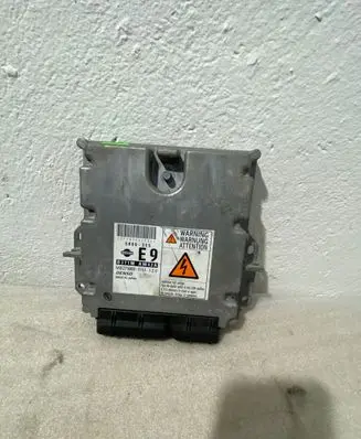 Nissan Primera Engine control unit/module B371MAW42A 5800315 MB2758003153