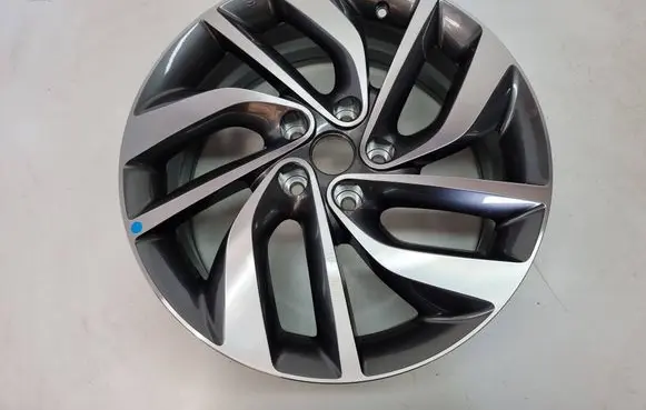 Renault Koleos II R18 alloy rim 