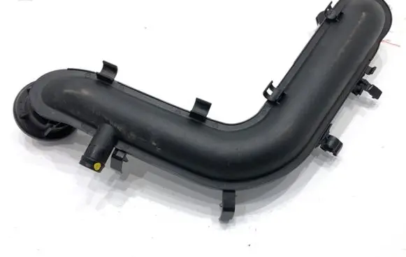 Skoda Kamiq Intercooler hose/pipe 05C145673B