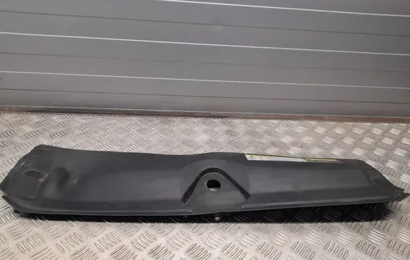 Audi A4 S4 B9 Radiator trim 8W0807081