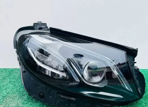 Mercedes-Benz E W213 Headlight/headlamp a2139066604