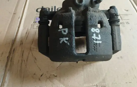 Mitsubishi Colt Front brake caliper