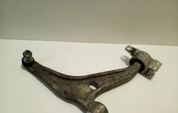Mercedes-Benz EQB Front lower control arm/wishbone 2473330400