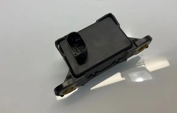 Mercedes-Benz ML W164 ESP acceleration yaw rate sensor A0045423818 10170103573 0045423818