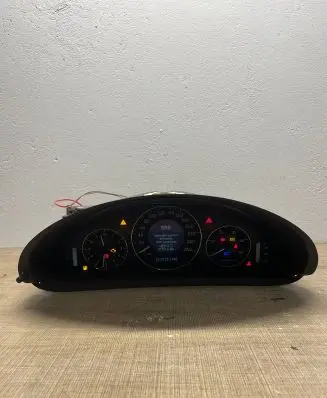 Mercedes-Benz C W203 Speedometer (instrument cluster) A2095403511 110080251005 016330