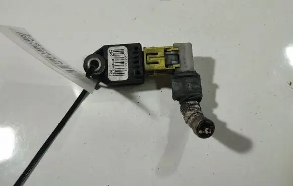 Toyota Avensis T270 Airbag deployment crash/impact sensor 8917305060