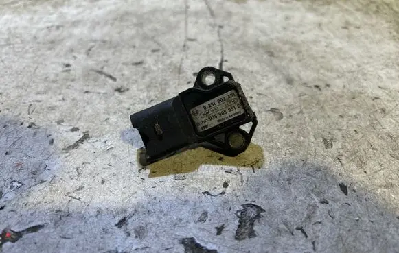 Skoda Octavia Mk1 (1U) Air pressure sensor 0281002401 038906051C