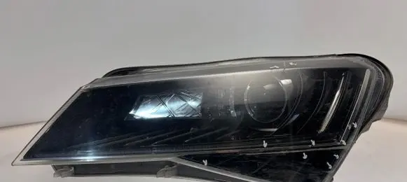 Skoda Superb B8 (3V) Headlight/headlamp 3V1941015B C06839